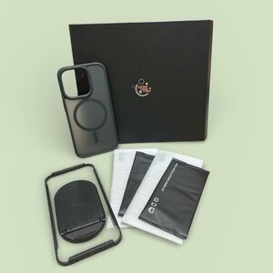 iPhone 15 Pro Case & Screen Protector Bundle - Black NEW